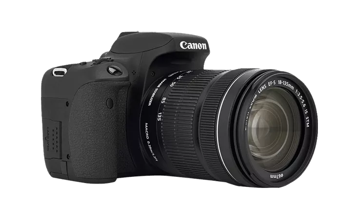 Canon EOS D760